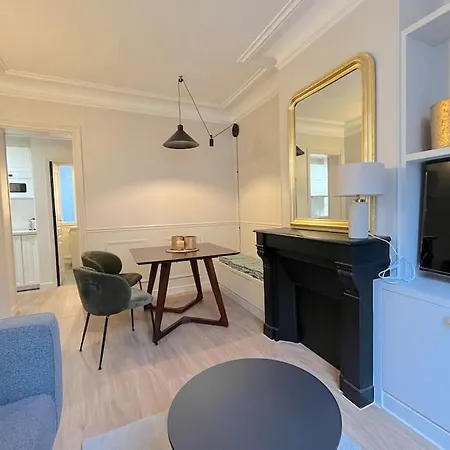 Apartment Newly Renovated 2 Bedroom *